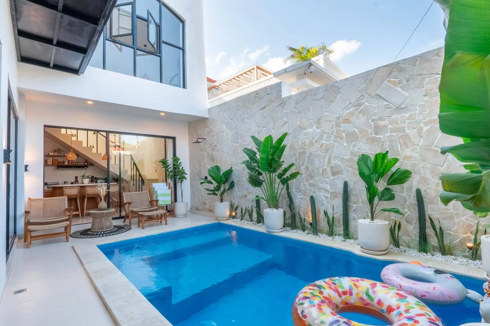 Villa For Rent 3 Bed In Berawa Tibubeneng Bali AK-3579
