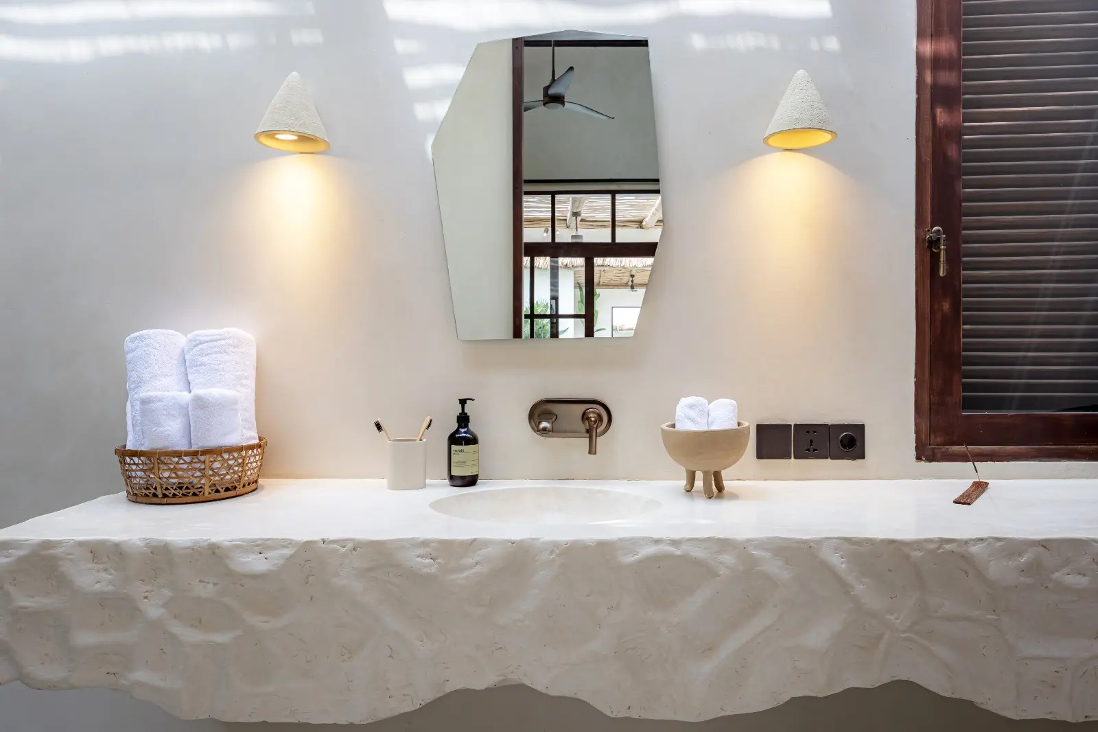 Villa For Rent 2 Bed In Kedungu Tabanan Bali — image 1