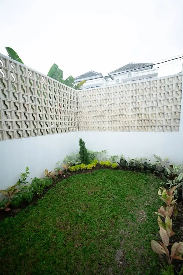 Modern 2 Bedrooms House in Munggu — image 3