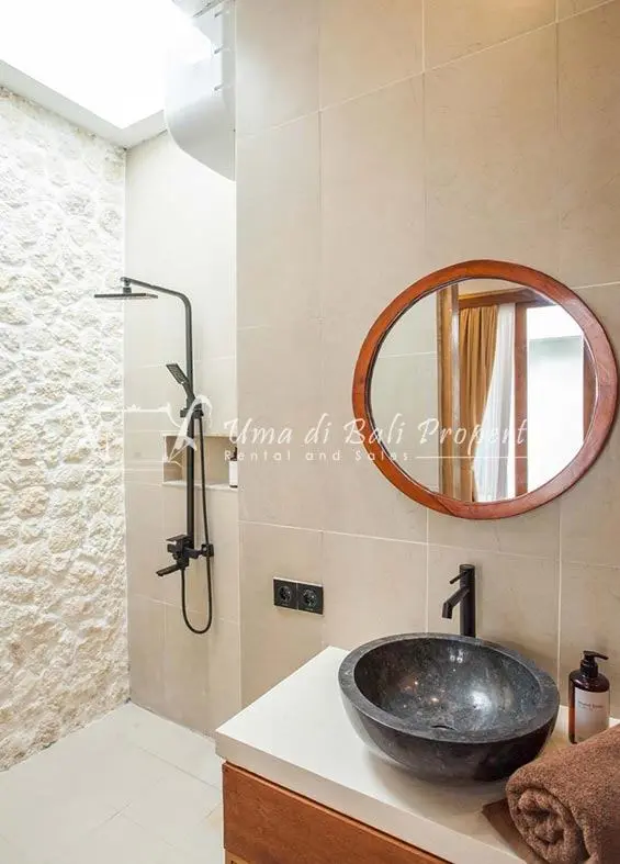 2BR VILLA FOR RENT AT KEROBOKAN — image 3