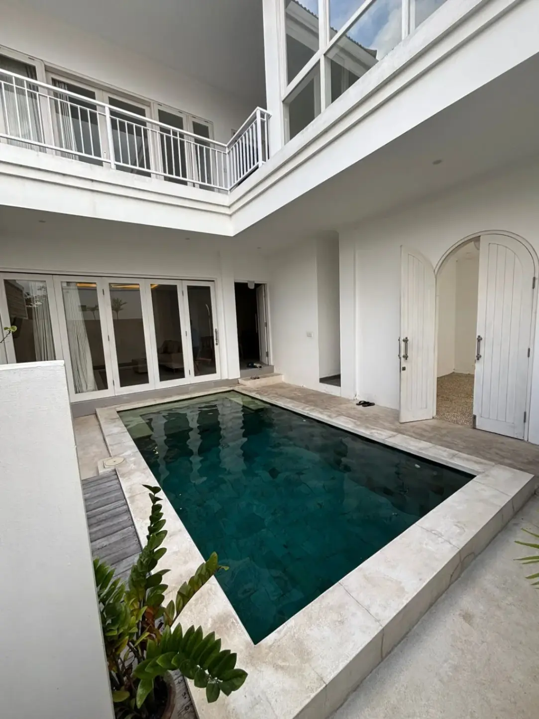 3 Bedroom Villa Furnished for Rent in Cemagi