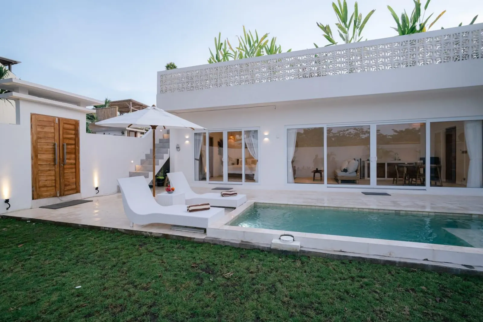 2BR Villa w/ Pool & Huge Garden