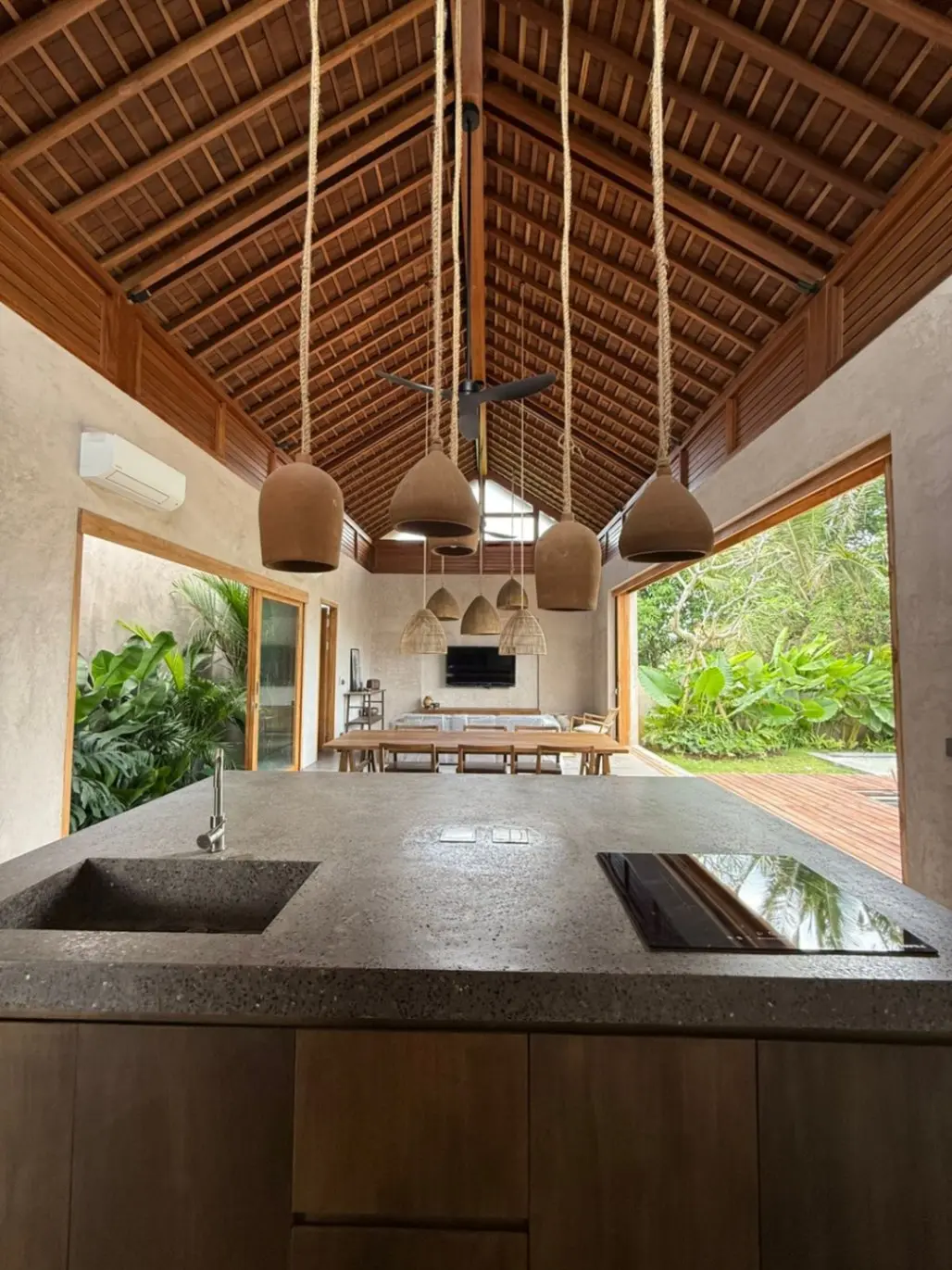 Villa For Rent 2 Bed In SesehMunggu Badung Bali — image 2