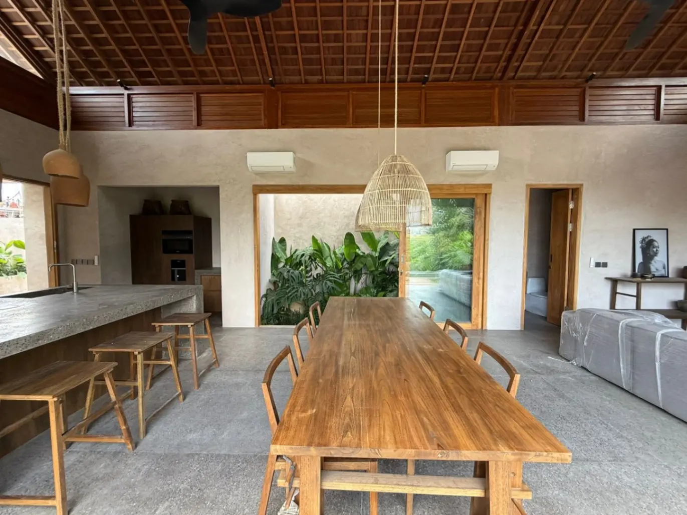 Villa For Rent 2 Bed In SesehMunggu Badung Bali — image 1