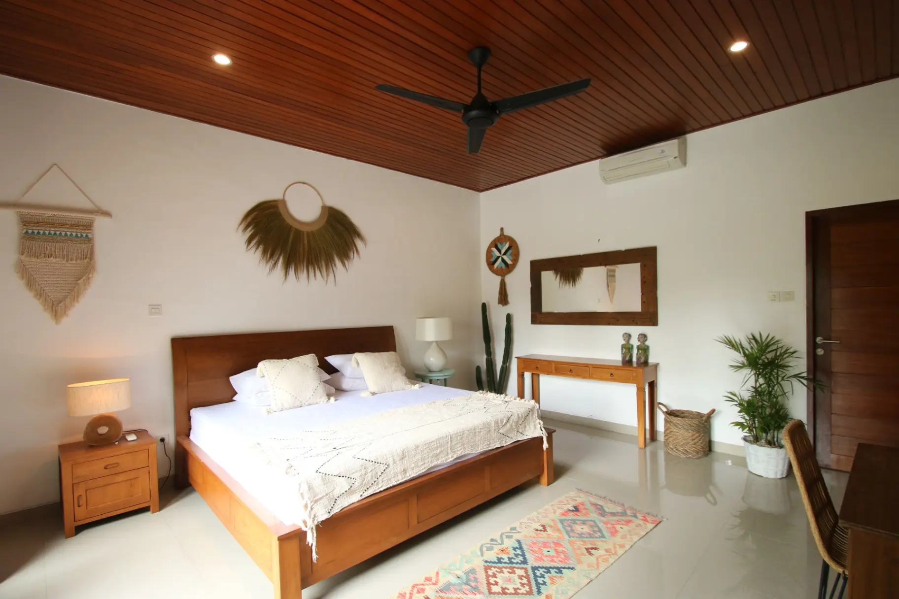 2BR VILLA FOR RENT AT UMALAS | AR 240 — image 1