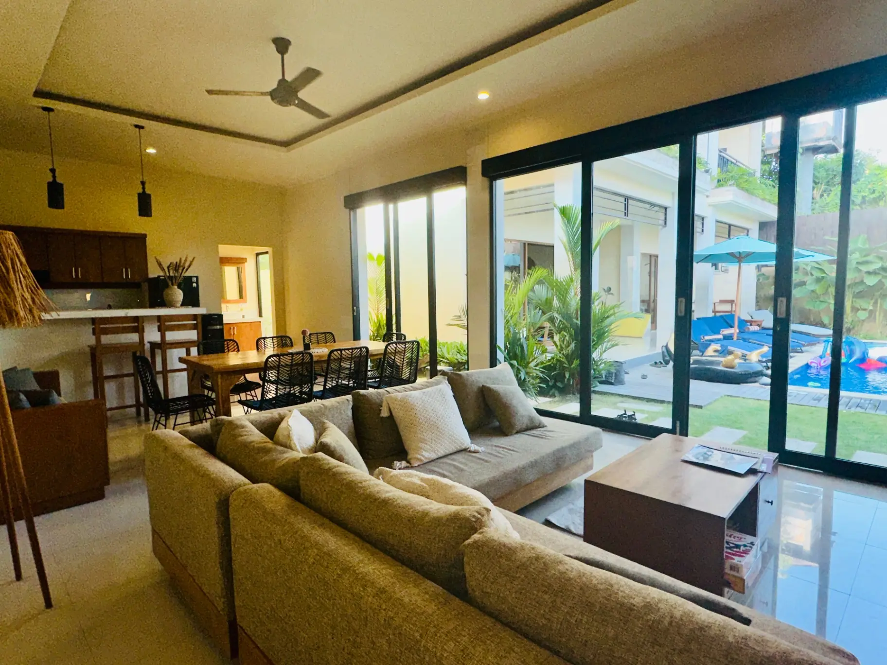 Modern 4BR Villa w/ Pool & Garden — image 3