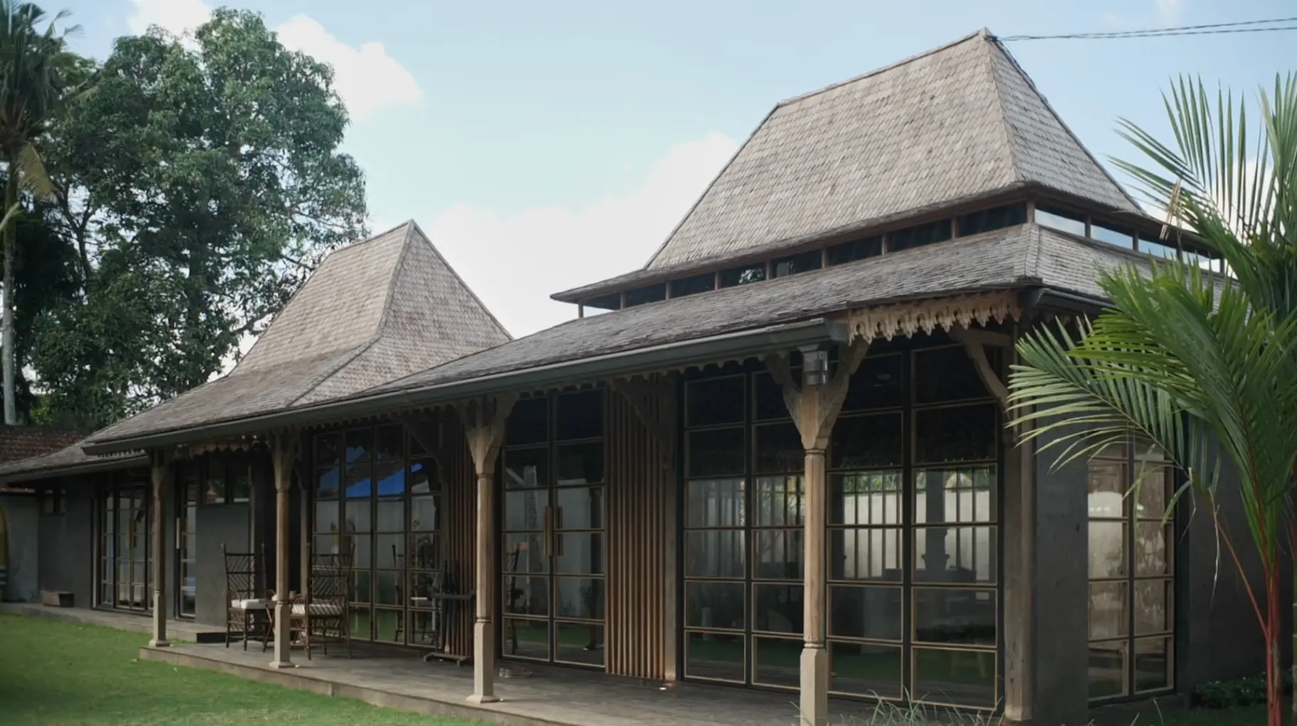 3-Bedroom Villa with Modern Structure and Antique Décor in Kaba-Kaba