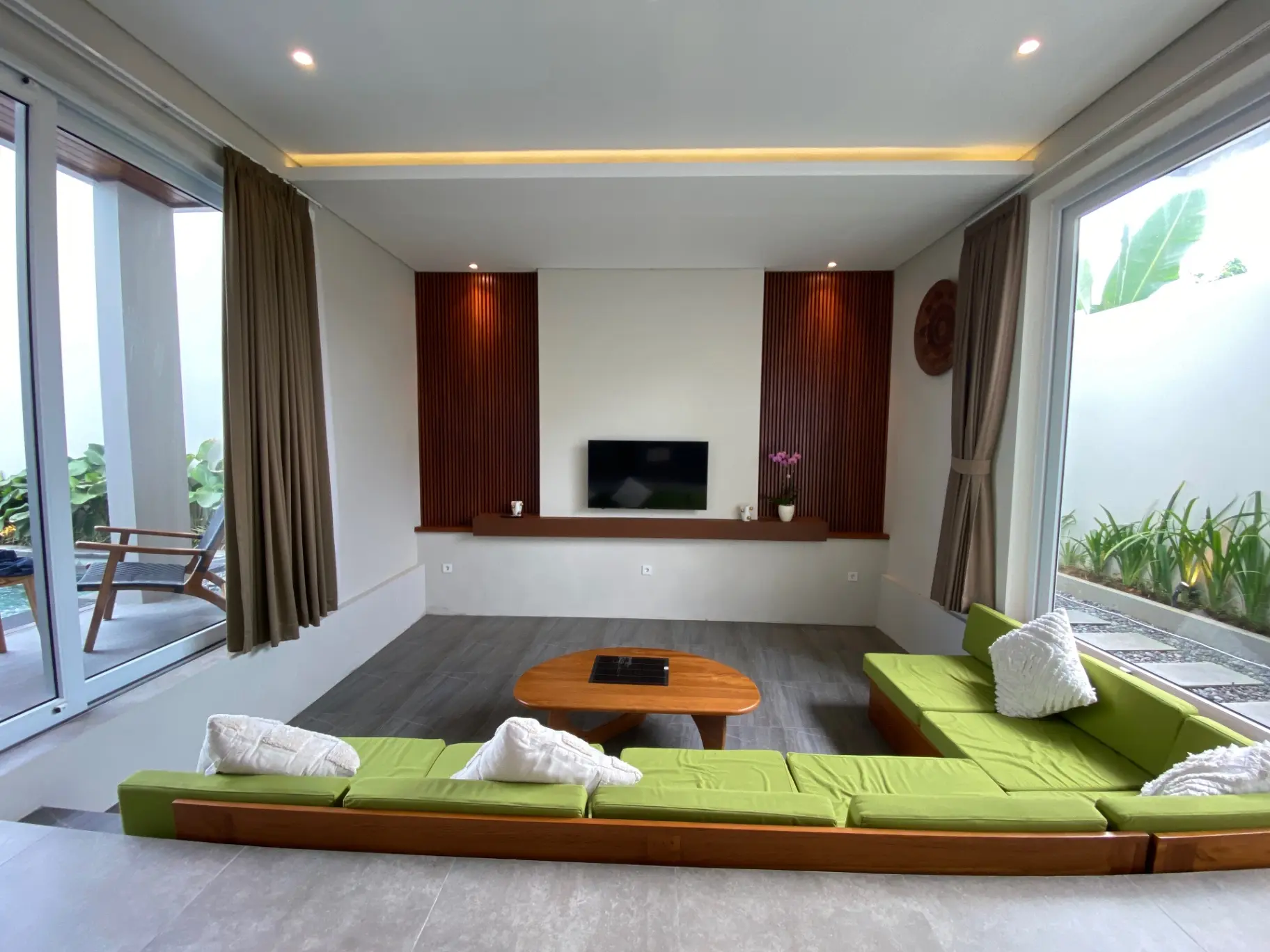 3 Storey House - Cemagi - New — image 4