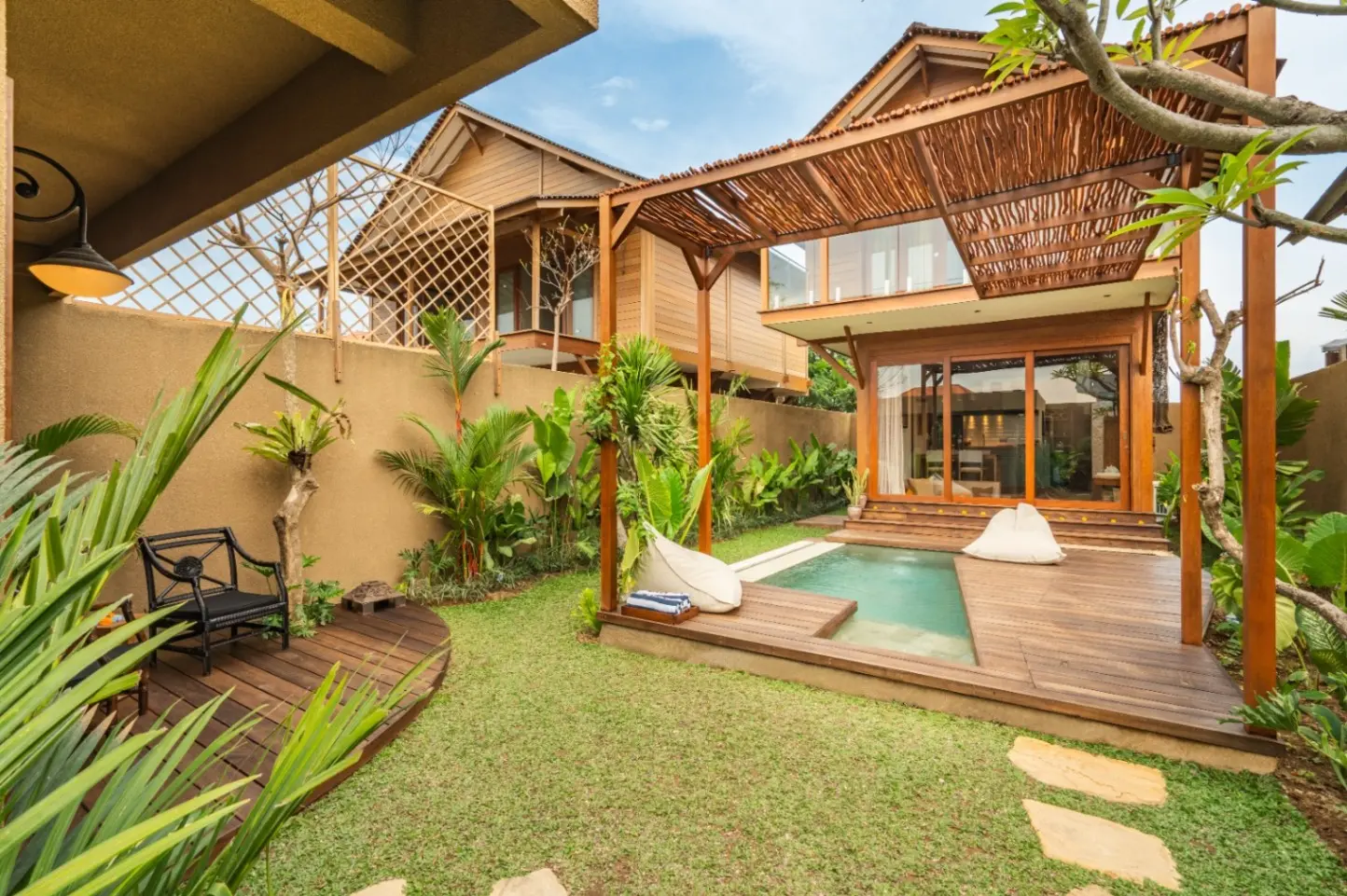 Tumbak bayuh 2-bedroom