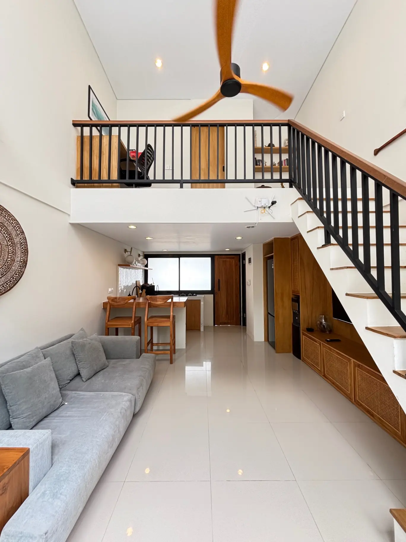 Brand New 1 Bedroom Loft Apartment 5 Minute to OBSIDIAN GYM