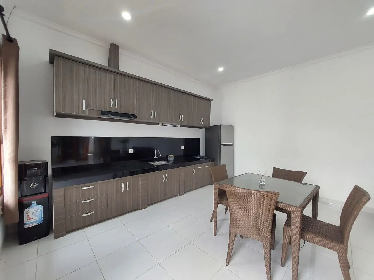 Villa For Rent 3 Bed In Jln Dewi Sri Legian Bali — image 4
