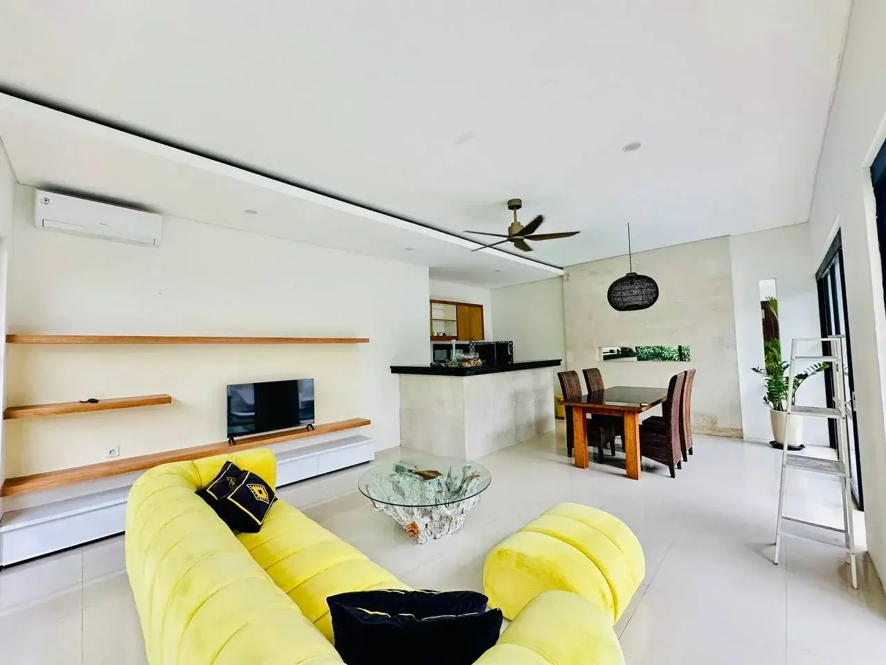 2 BEDROOM VILLA FOR LEASEHOLD IN UMALAS — image 2