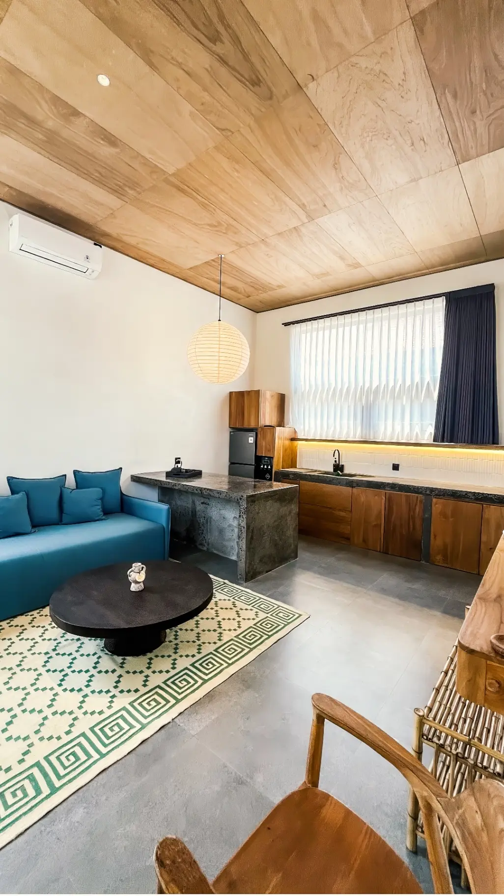 1 BD Air Apartment Seseh (Sauna & Pool)