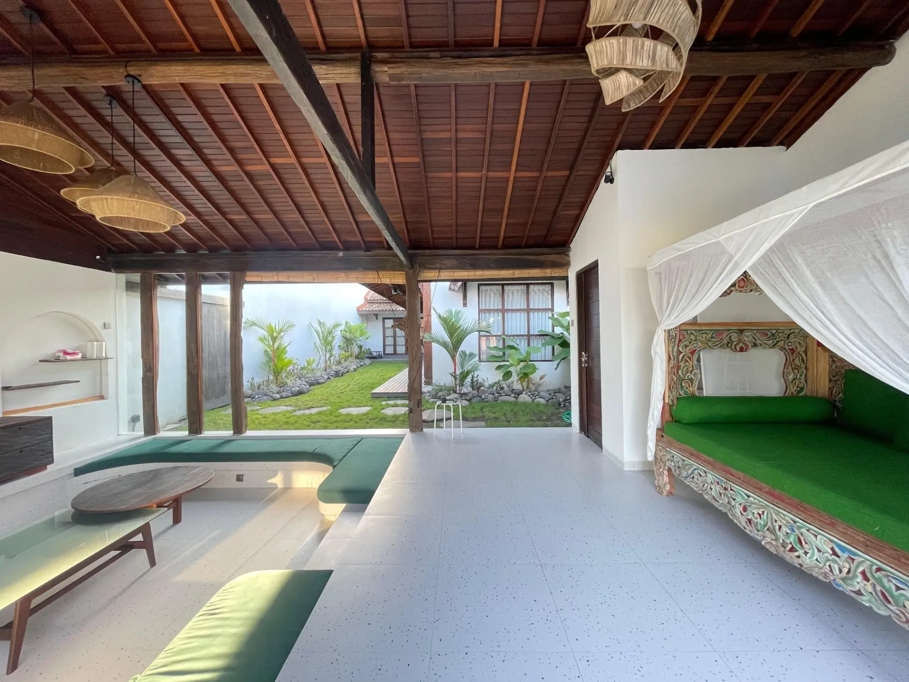 Villa For Rent 3 Bed In Dukuh Beraban Tabanan Bali — image 4
