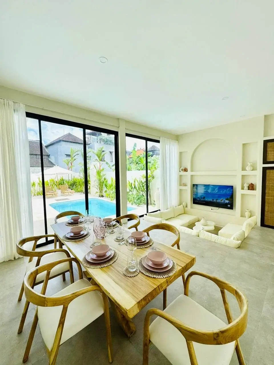 2 BEDROOM VILLA FULLY FURNISHED IN CANGGU — image 1