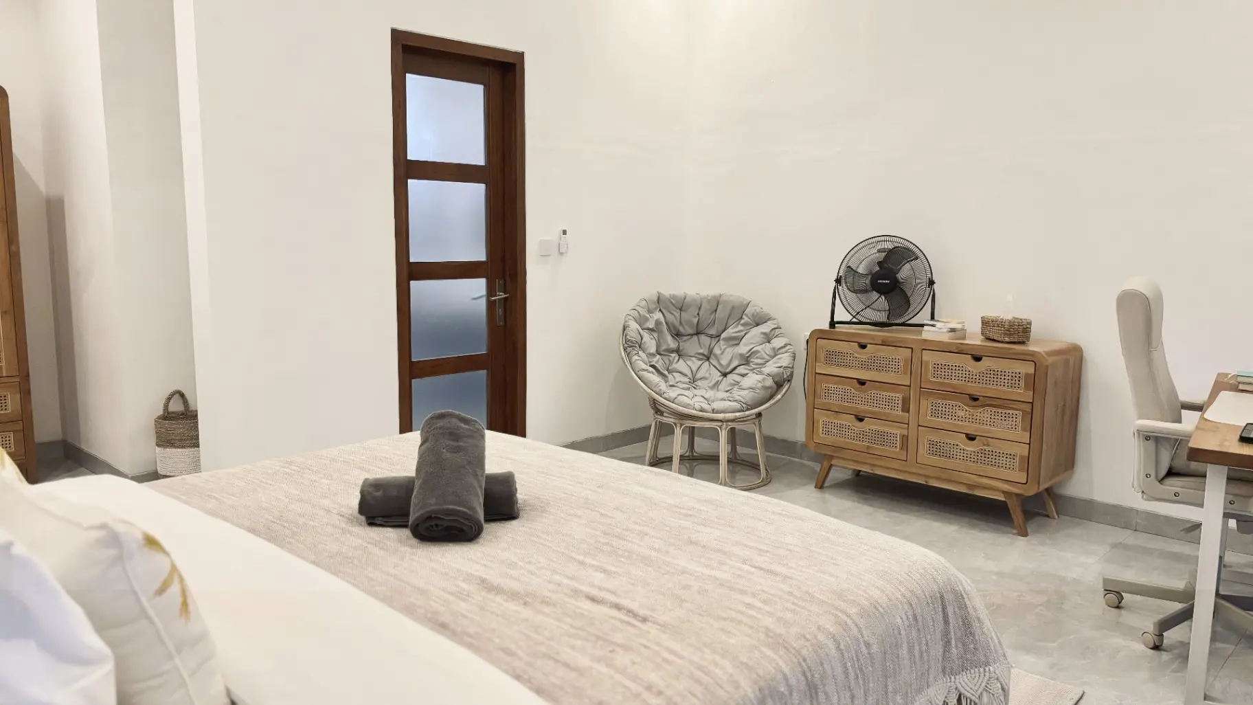 Stunning 3-Bedroom Pet-Friendly Villa with Private Pool in Abasan Berawa — image 3