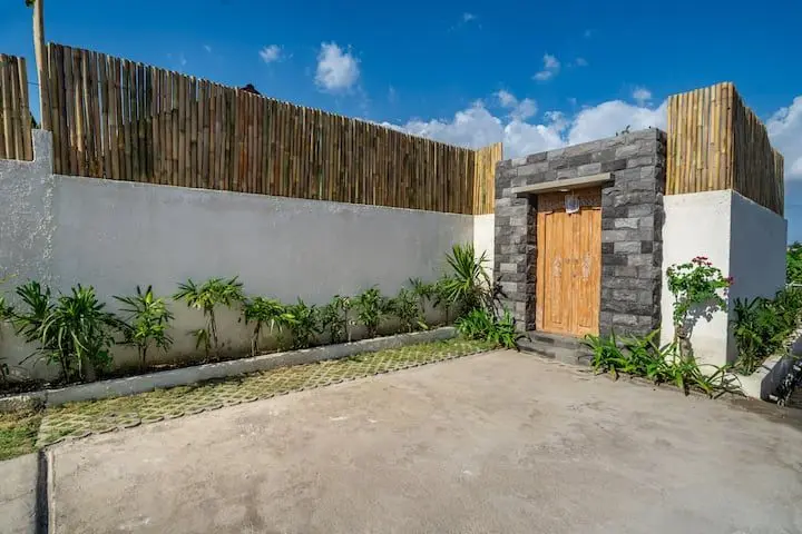 SESEH 2-bedroom — image 3