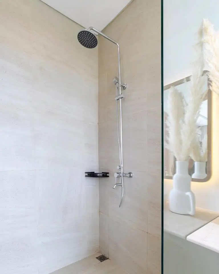 1 BR | Studio | Seseh — image 2