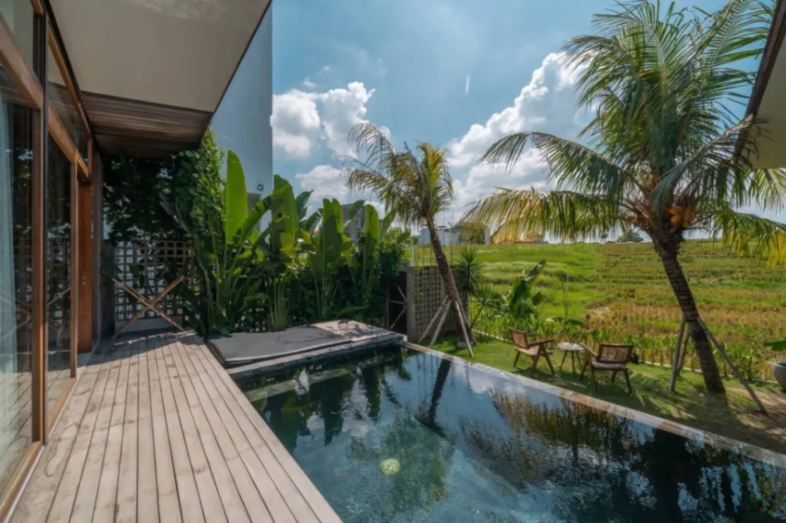 3 BR CEMAGI Designer Villa Ricefield view 1 minutes by the ocean — image 3