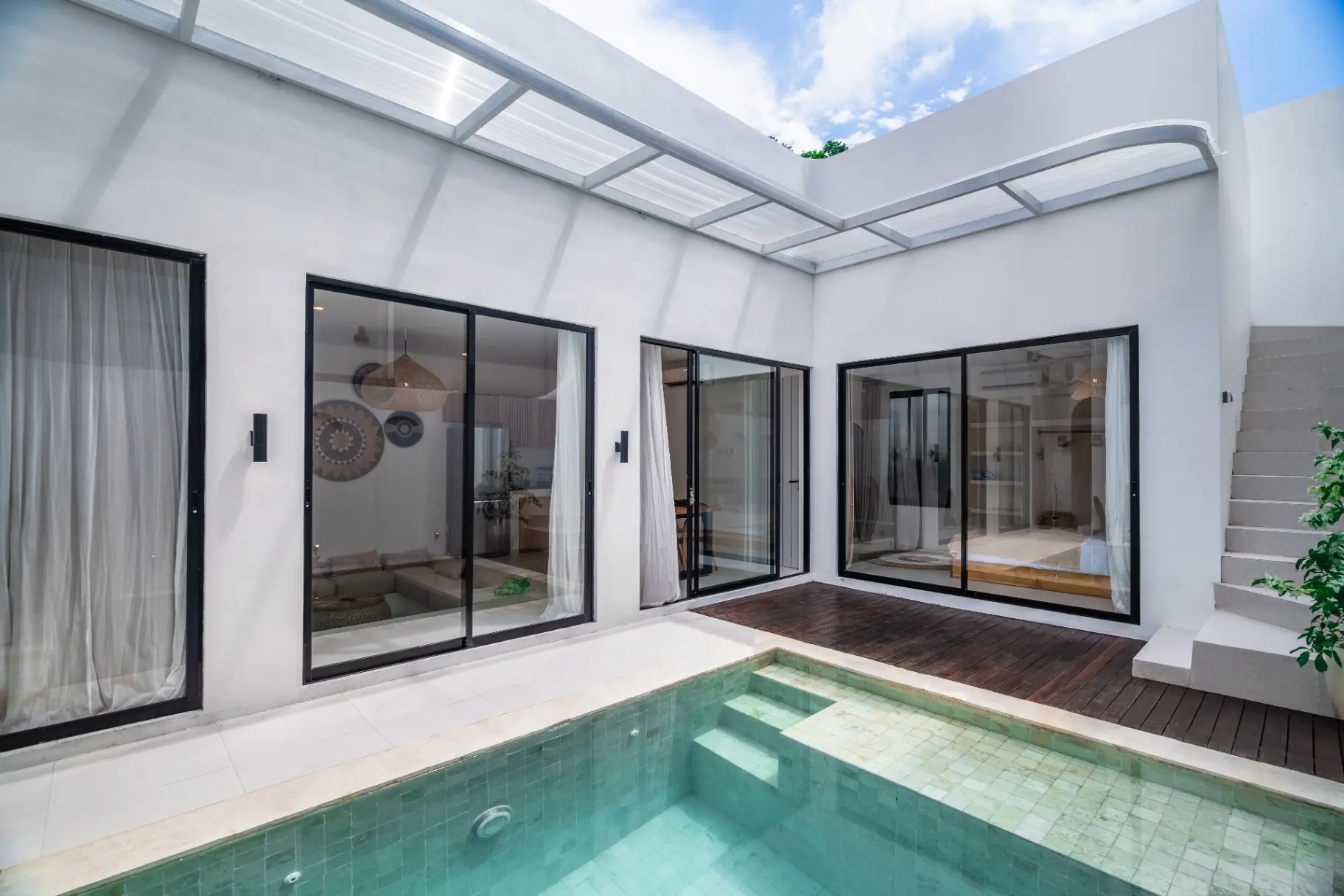 Ocean Castle Villa - 2 BR Villa with rooftop and home gym — image 1
