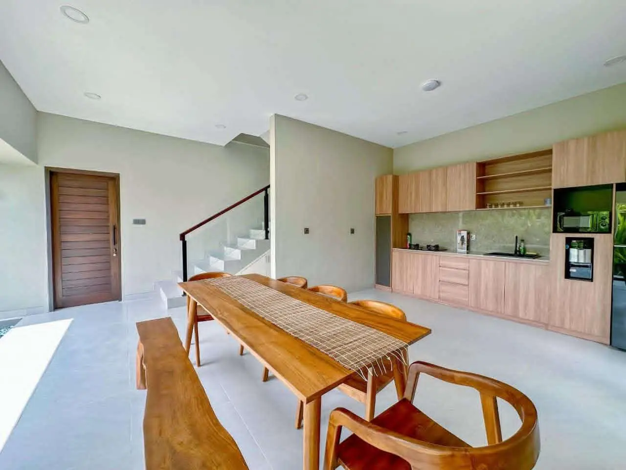 Seseh 3-bedroom — image 2