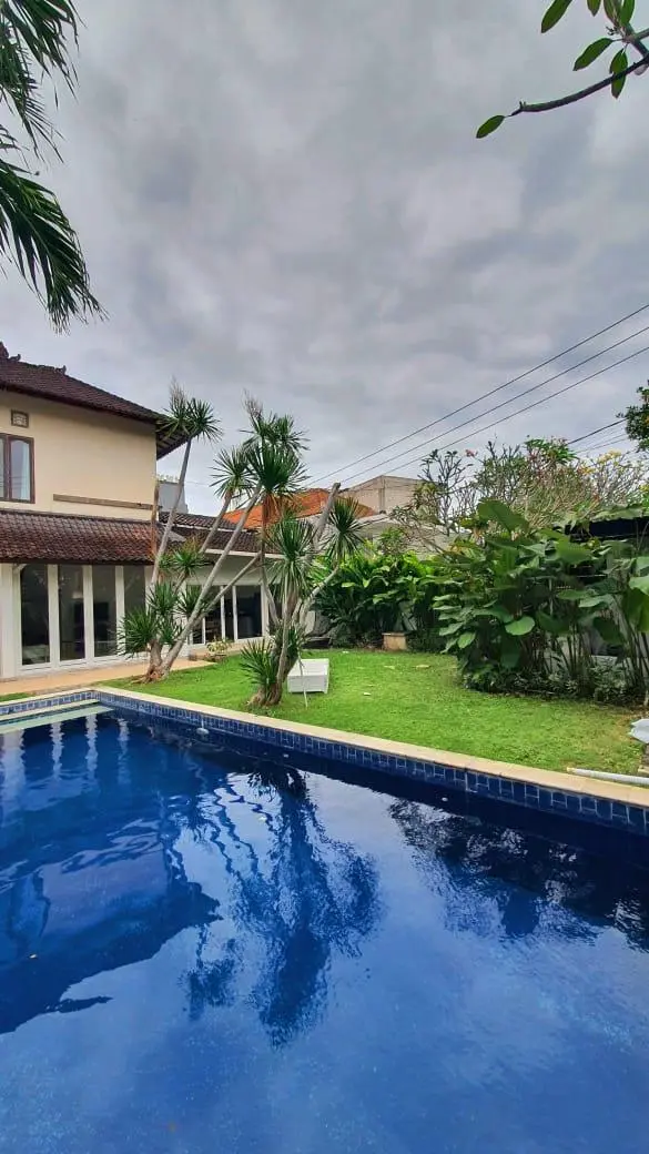 3BR with big Garden at Umalas