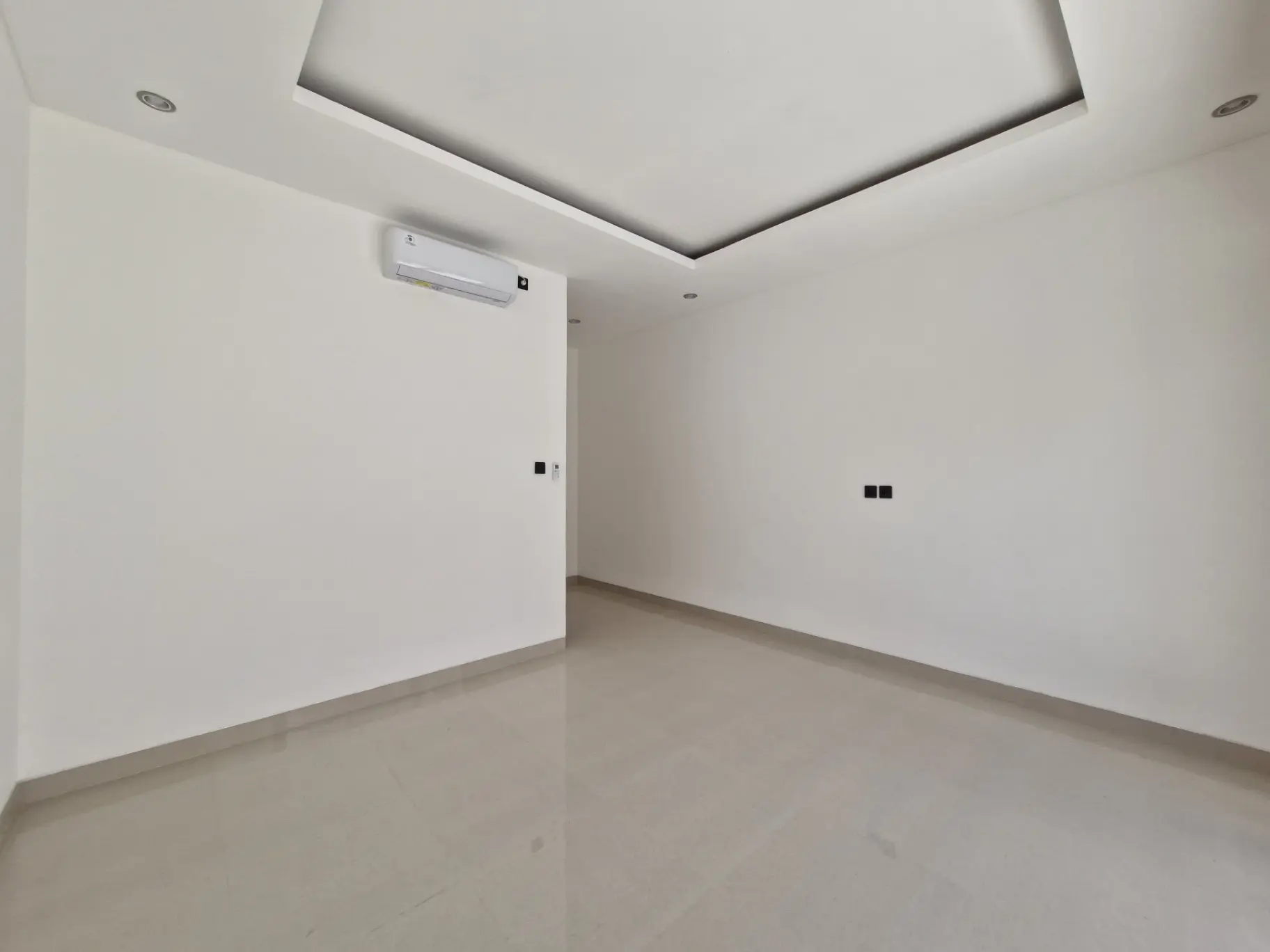 BRAND NEW TWIN VILLA IN KEROBOKAN! Good for business great location for AirBnb — image 2
