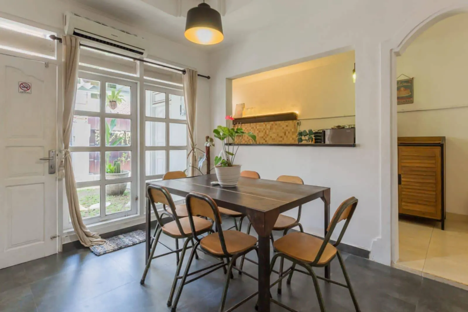 DO 452- FOR RENT BEAUTIFUL VILLA 1 BEDROOM BERAWA CANGGU — image 1