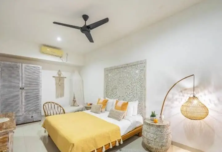 Villa For Rent 3 Bed In Berawa Tibubeneng Bali — image 2