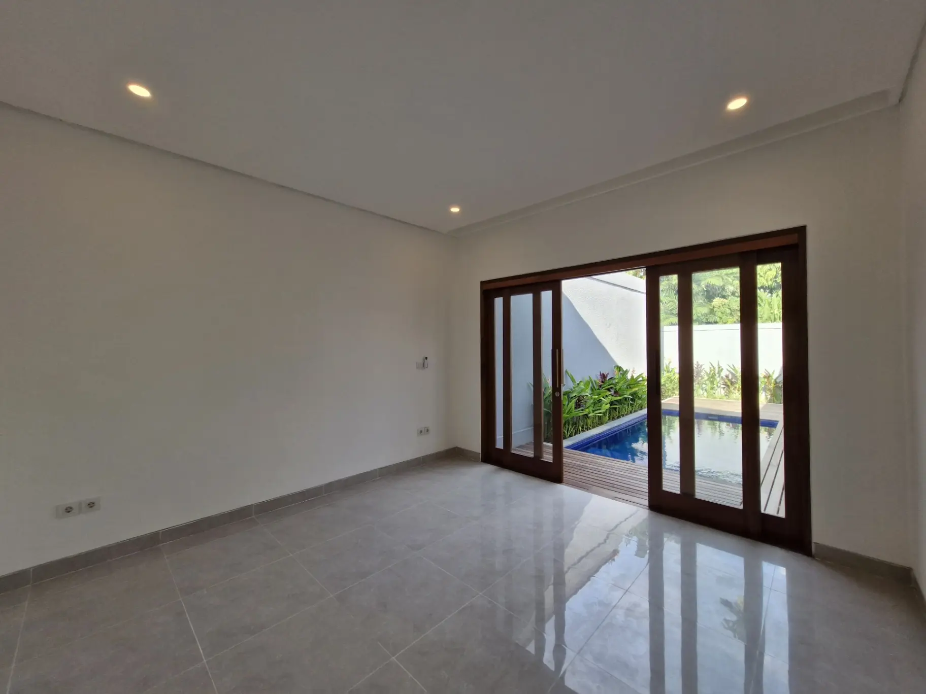BRAND NEW TWO BEDROOMS VILLA IN KEROBOKAN!! — image 2