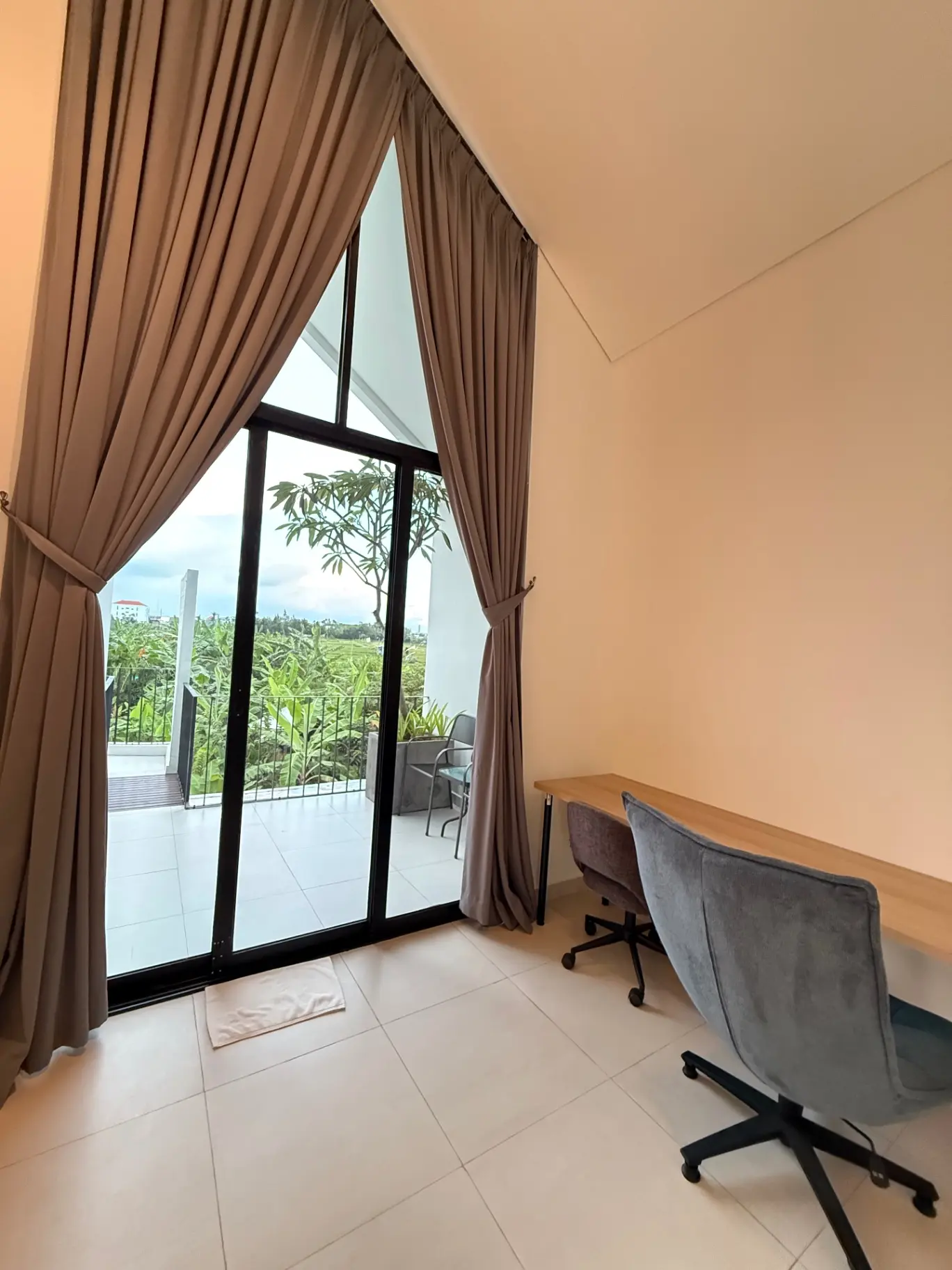 1 bed 2 bath villa Berawa