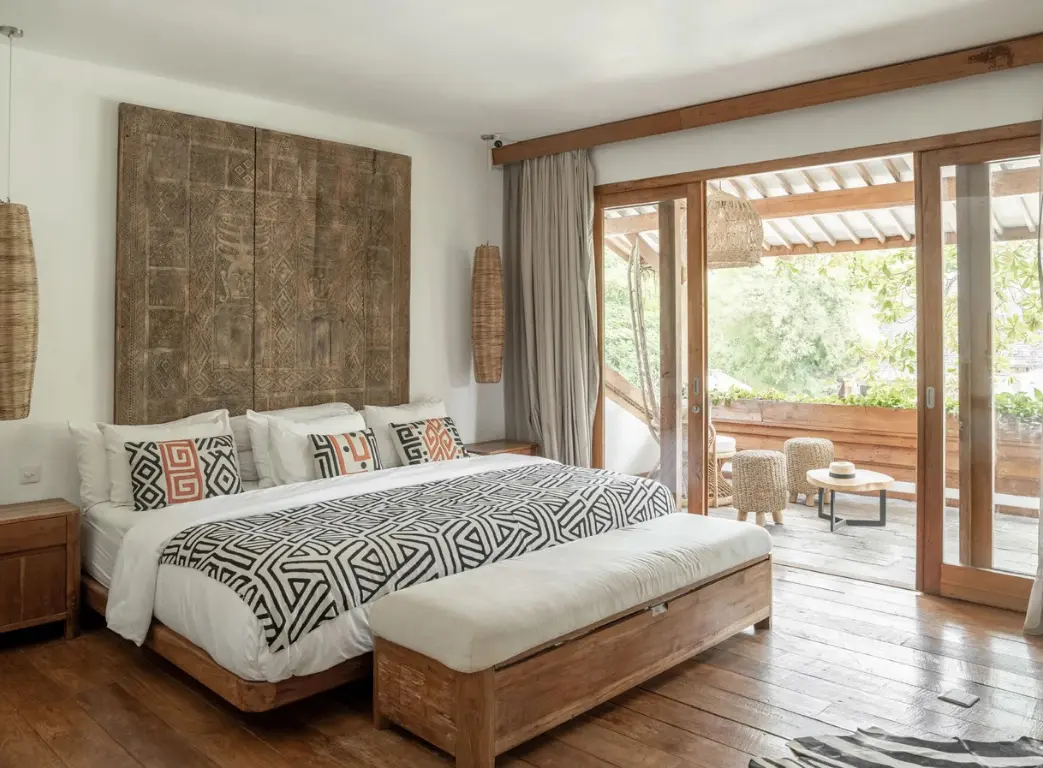7 Bedrooms - Rare Freehold Villa in Umalas — image 2