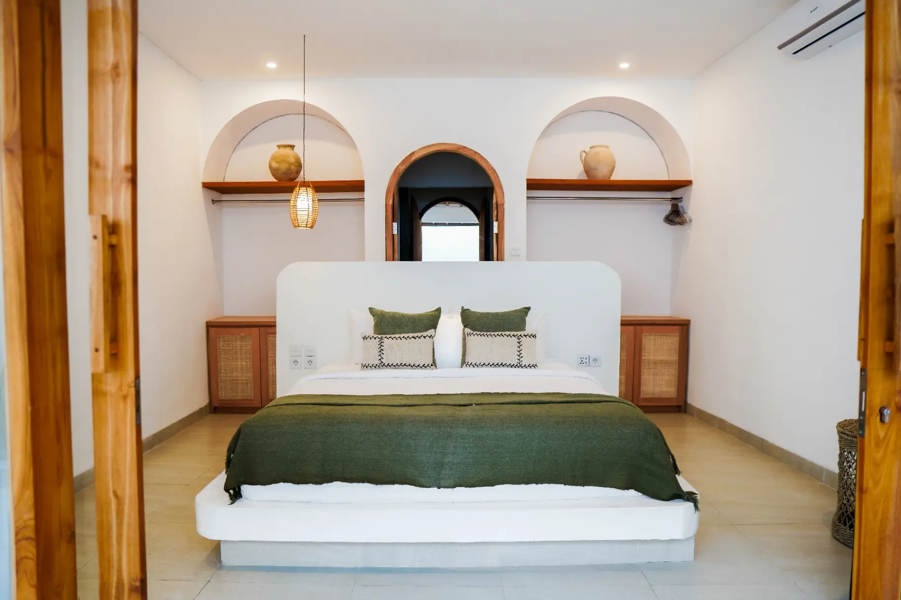 2 Bed Villa | 6 MINS walk to Seseh Beach — image 3