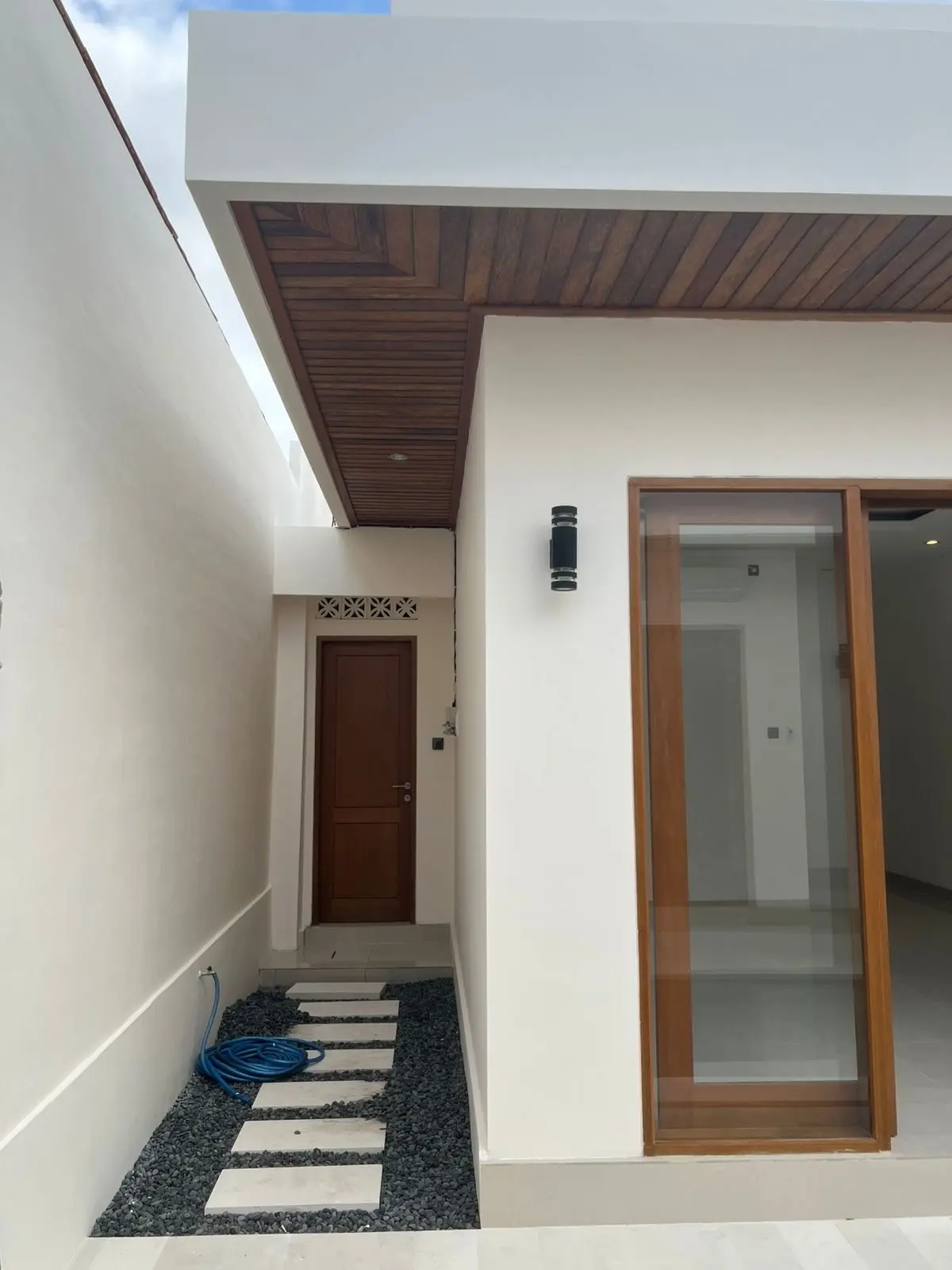 2BR Unfurnished Villa - Kerobokan — image 3