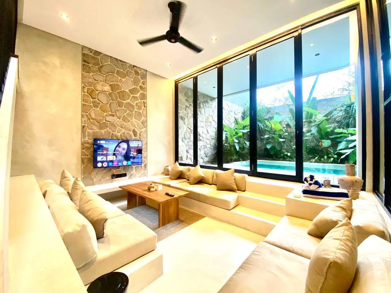 2 BEDROOM LUXURY LEASEHOLD VILLA IN BERAWA — image 2