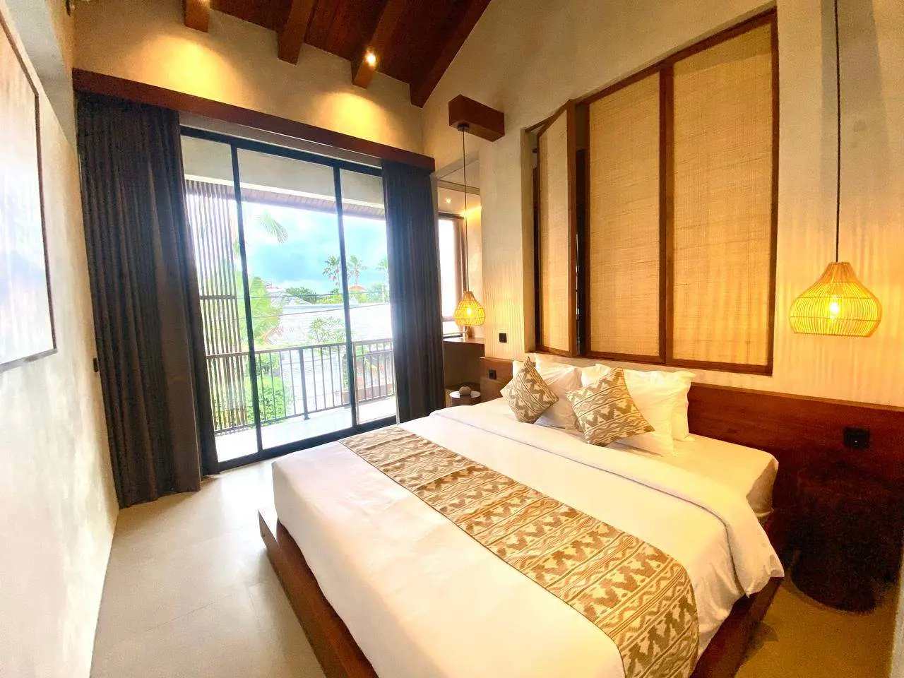 2 BEDROOM LUXURY LEASEHOLD VILLA IN BERAWA — image 4