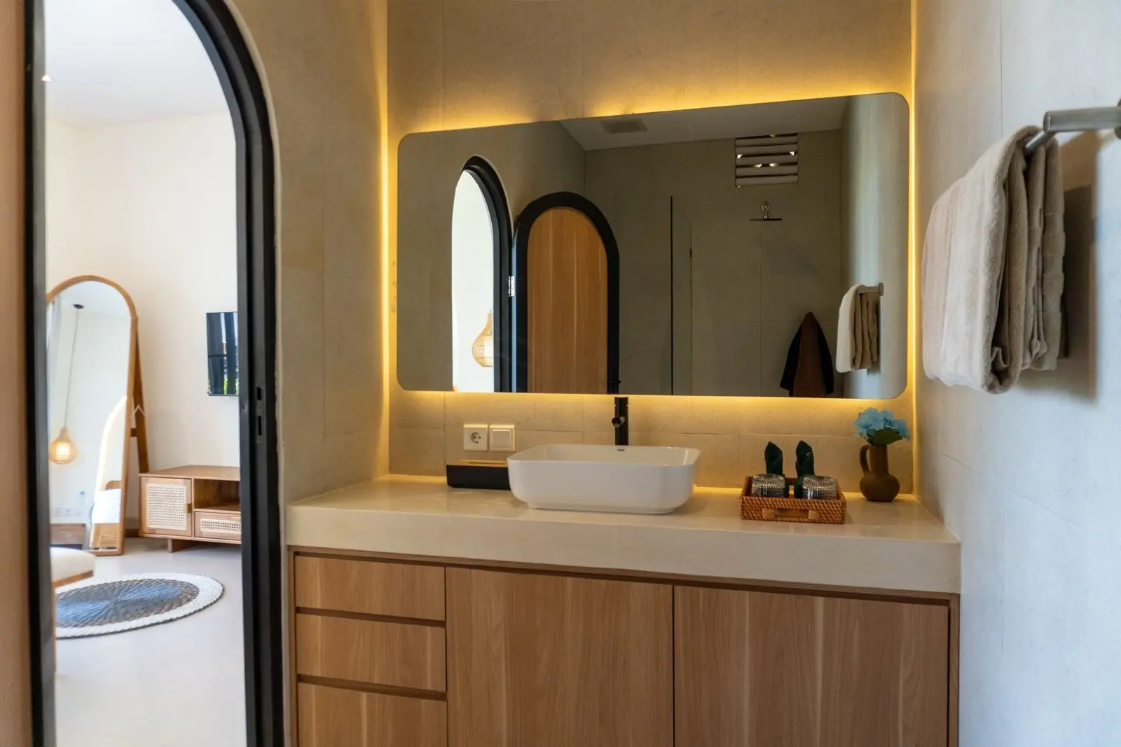 Villa For Rent 2 Bed In Seseh Munggu Bali — image 3
