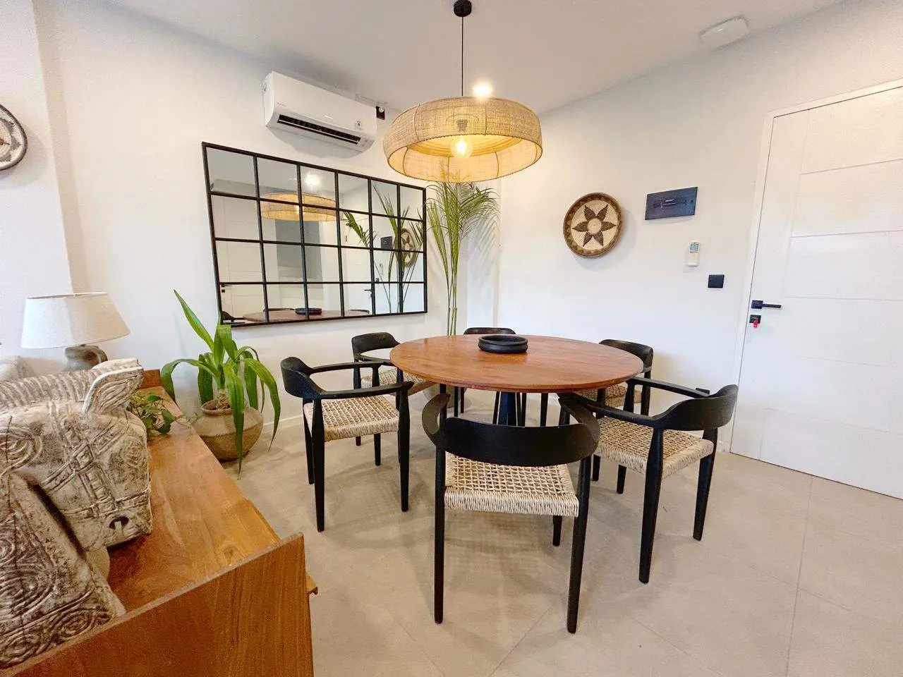 Villa For Rent 2 Bed In Berawa Tibubeneng Bali — image 4