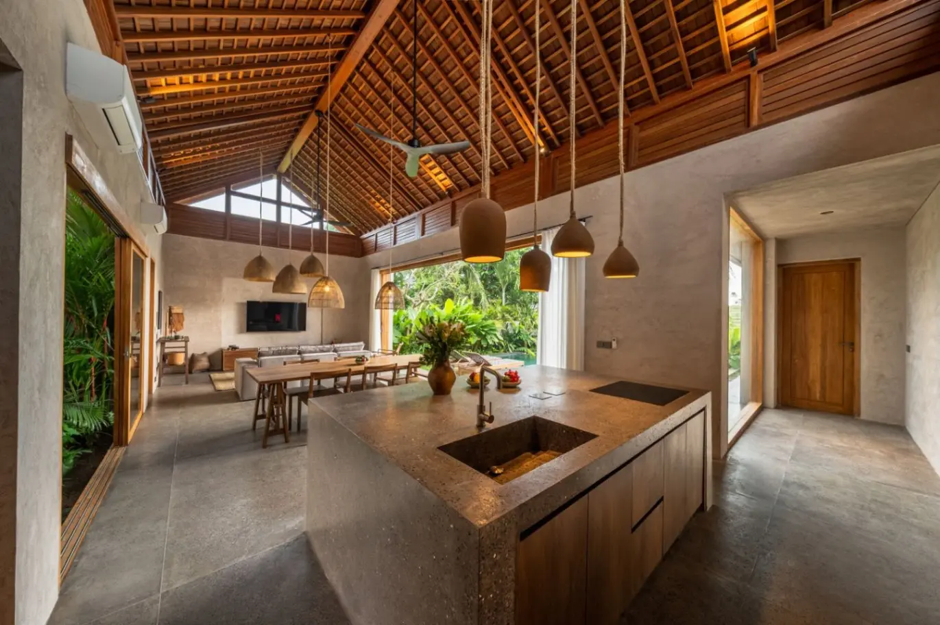 2BD Luxury Villa Cemagi - MNL1 — image 4