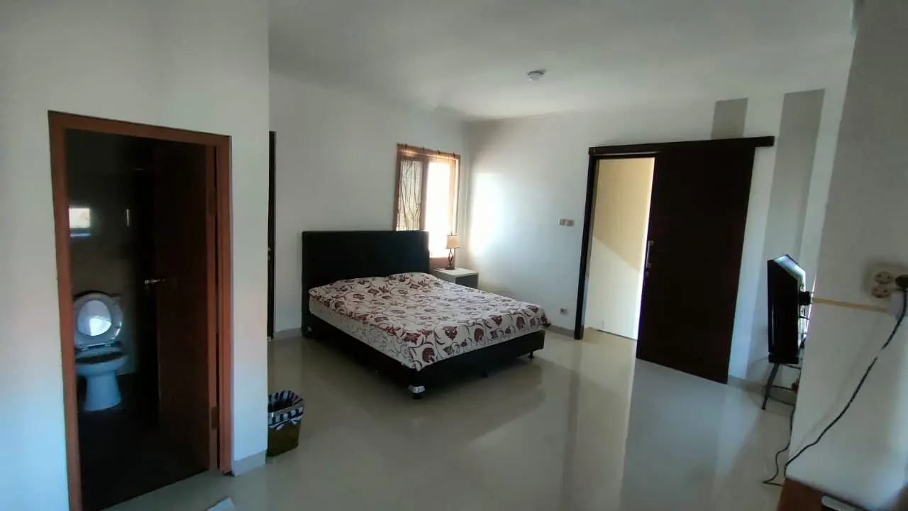 DO 80 - HOUSE FOR SALE IN JIMBARAN BALI — image 3