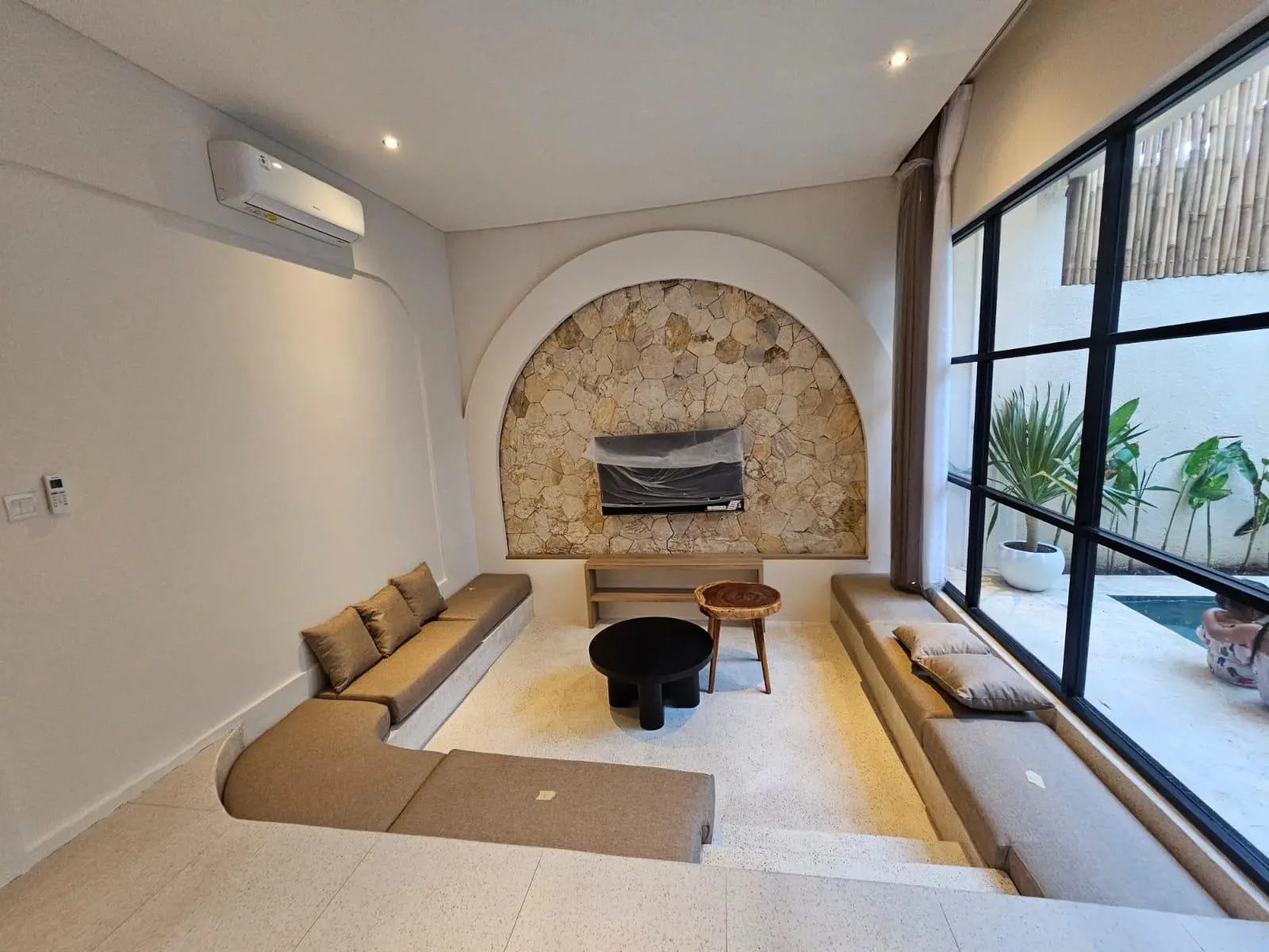 DO 85 - Brand New Villa For Sale In Kerobokan Bali — image 2