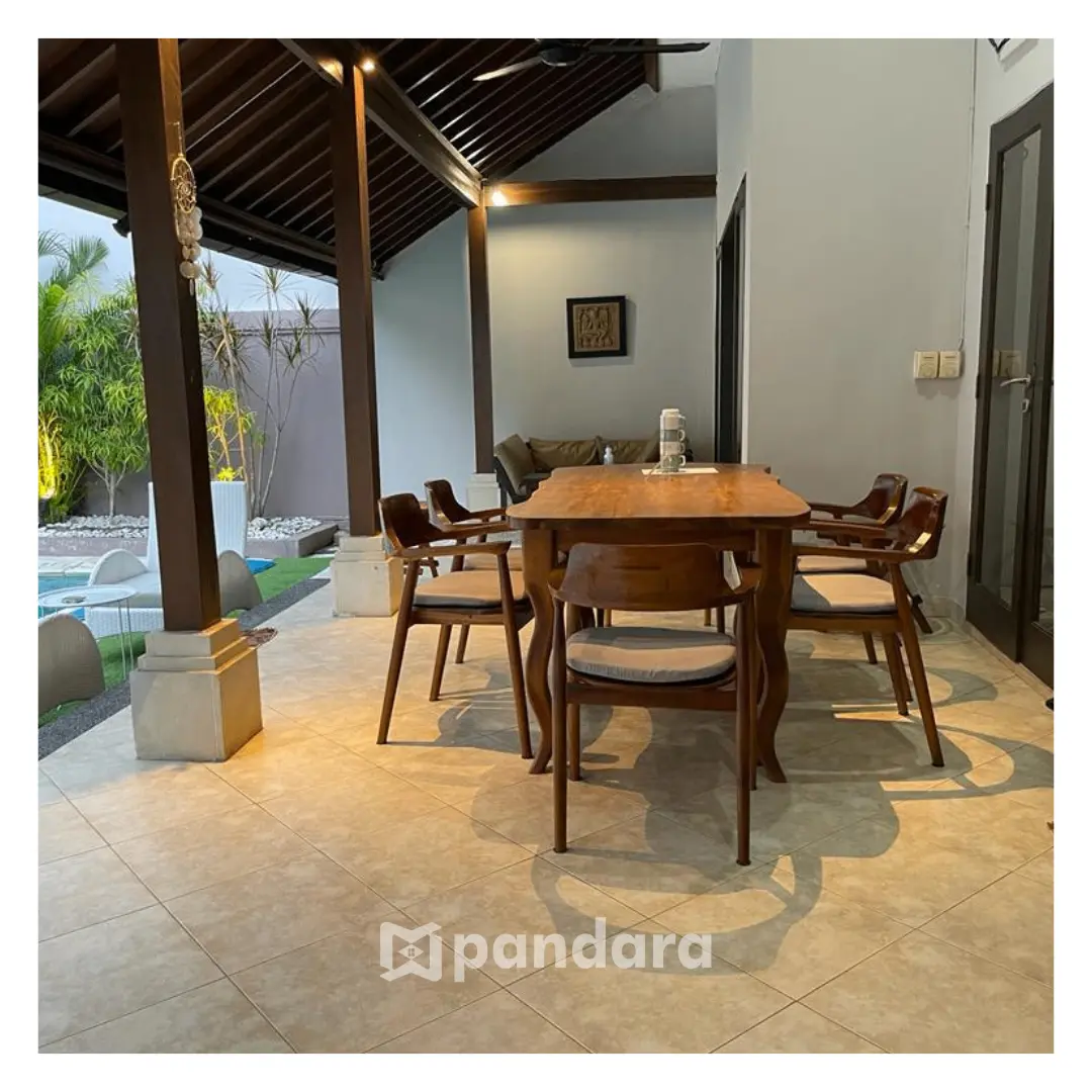 3BR Villa in Taman Mumbul Expat Complex with Clubhouse & Tennis Court — image 1