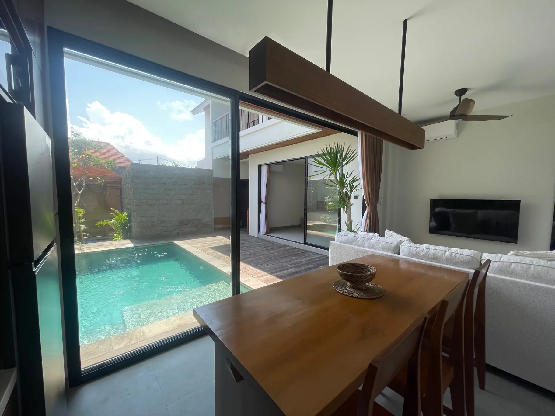 Modern Tropical Villa – 25-Year Lease in Peaceful Ubud Mas — image 3
