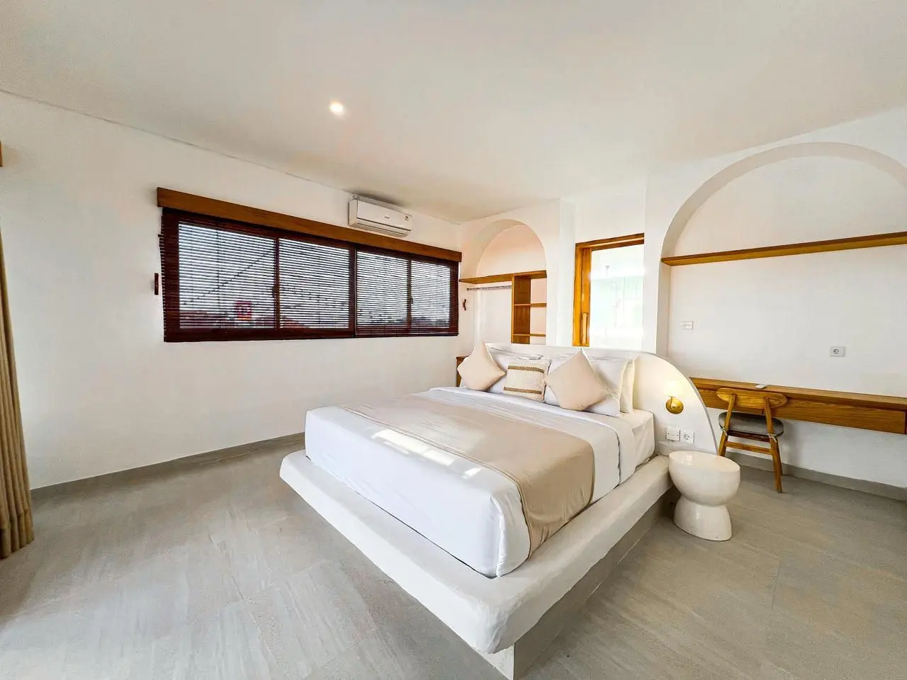 2 BR Modern minimalist villa in Seseh — image 1