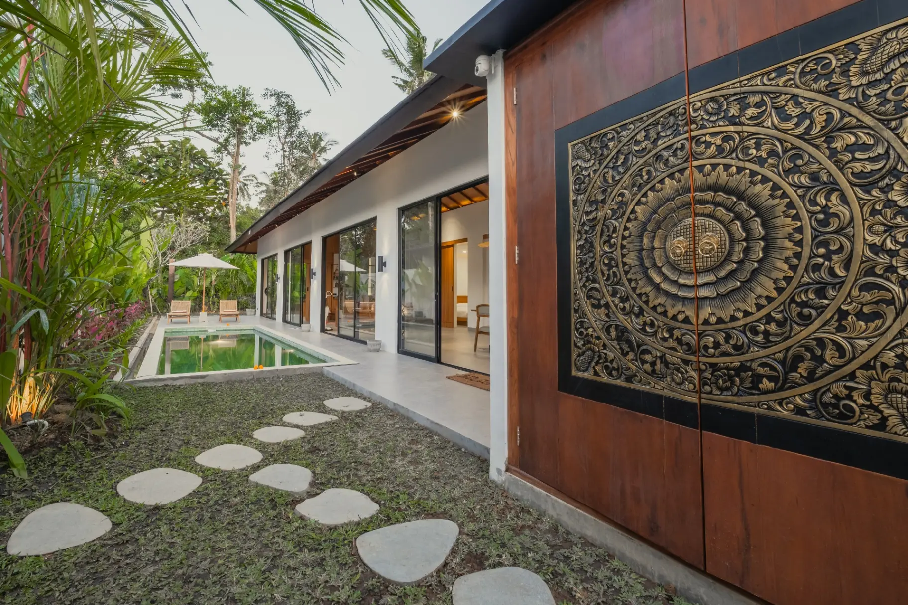 Jungle View 3BR Villa in Ubud — image 1