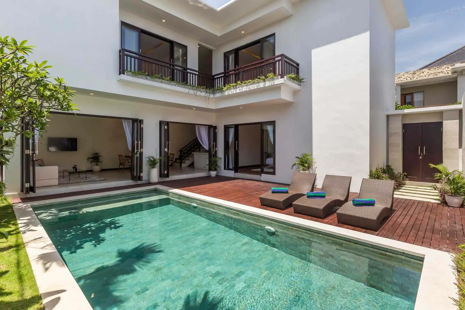 Price Drop - 3BR Tropical Villa Pets Allowed