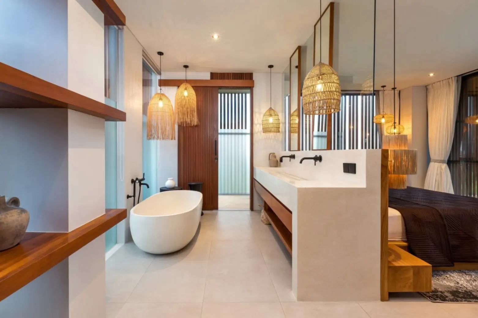 Tumbak bayuh 5-bedroom — image 3