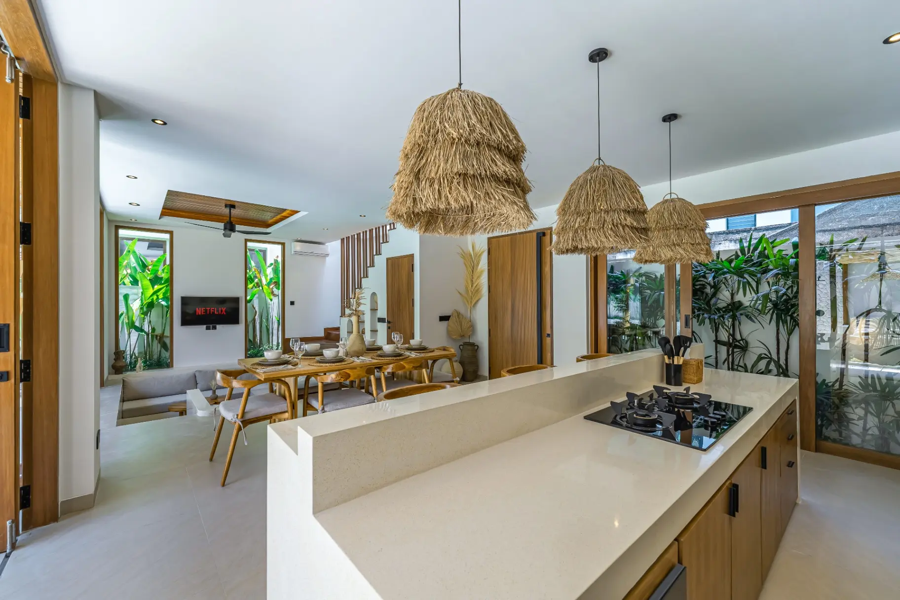 Villa Paraiso - Modern 2 Bedroom Villa for Monthly Rental in Jalan Umalas — image 1