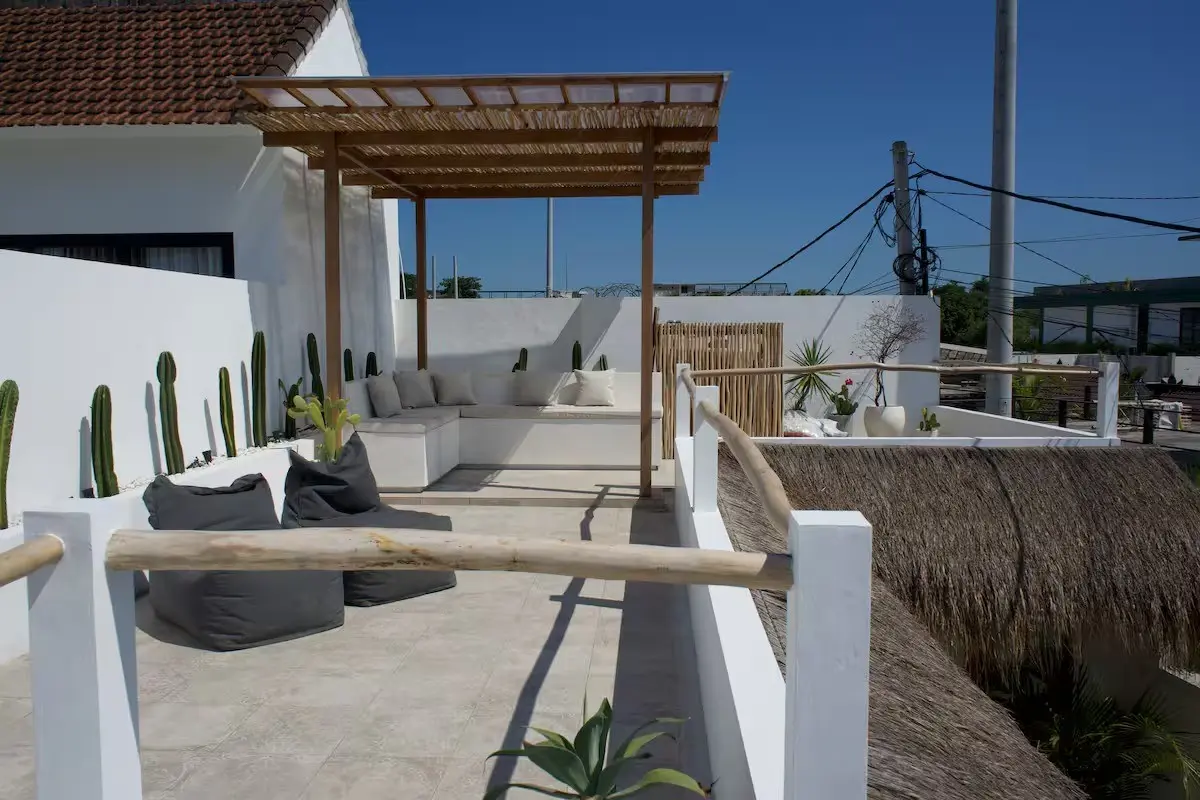 1-Bedroom Villa with Rooftop Ricefield Views in Pererenan — image 1