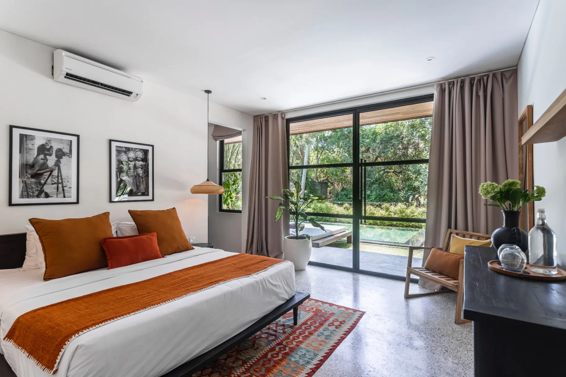 Modern 5BR Villa w/ River & Jungle Views — image 4